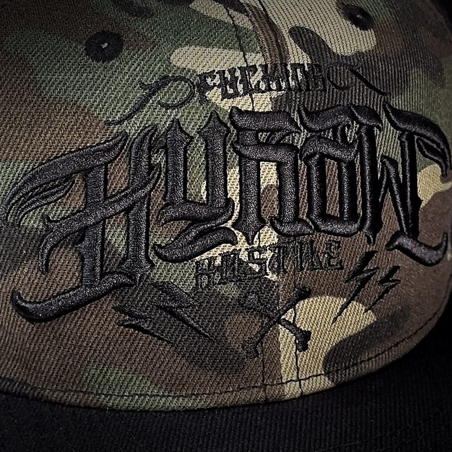 CASQUETTE SNAPBACK HOSTILE CAMO