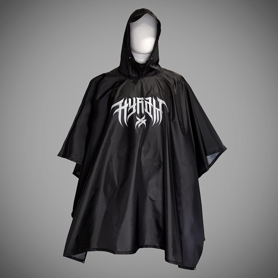 PONCHO BLACK BLAZON